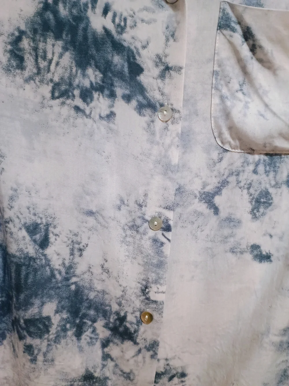 Grade & Gather Oversized Flowy Fit Blue Tie-Dye Button-Down Blouse Size Small - Picture 3 of 8